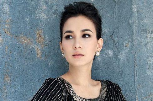 女主是混血的娱乐,她如何成为娱乐圈的焦点女神