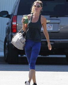 明星穿丝裤,明星们的时尚新宠